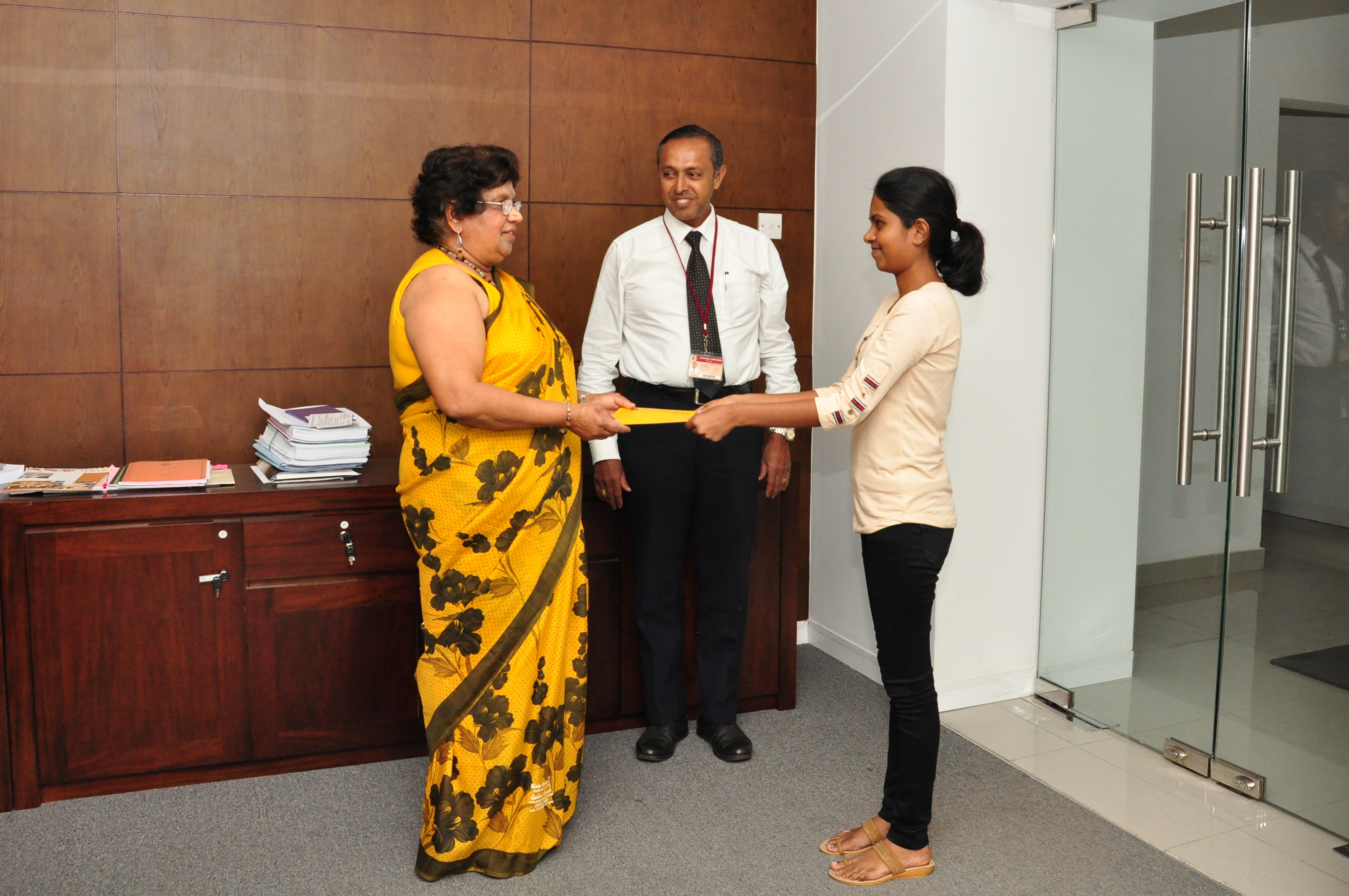 AWARD OF SCHOLARSHIPS BY UNIVERSITY OF MORATUWA ALUMNI IN WESTERN AUSTRALIA (MORAWA)