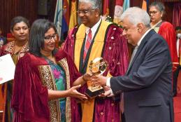 Professor Kanchana  Perera wins the CVCD excellence award as the Most Outstanding Senior Researcher (MOSR) 2022